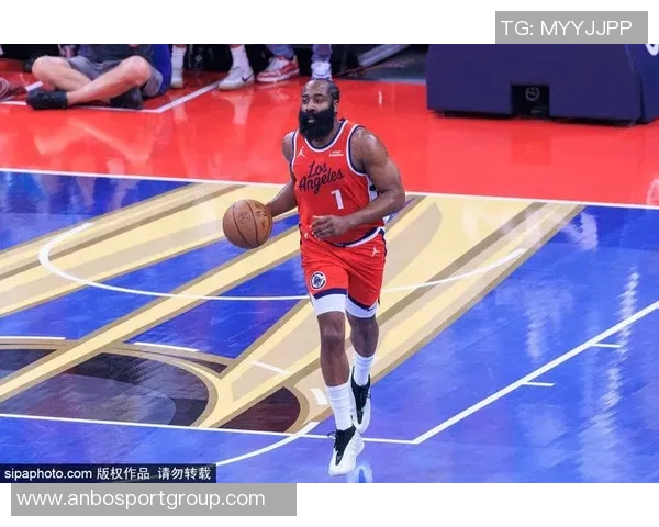 火箭球迷期待重聚哈登与杜兰特晒球衣P图引发热议